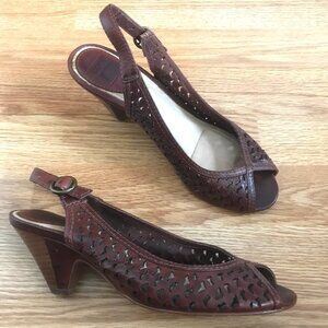 Frye Maya Cut Slingback Perforated Brown Leather Peep Toe Heeled Sandals 7.5